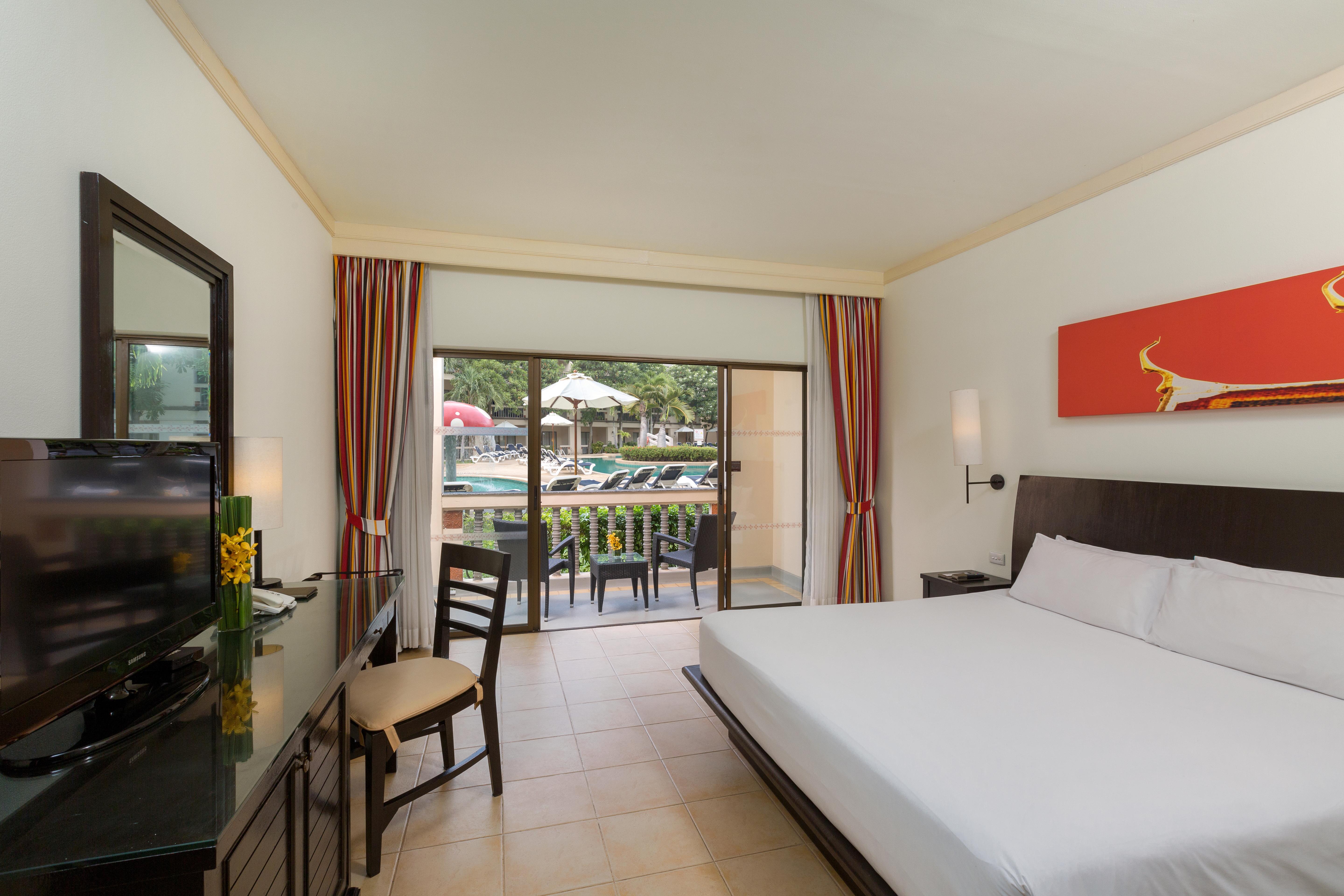 Centara Kata Resort Phuket Kültér fotó