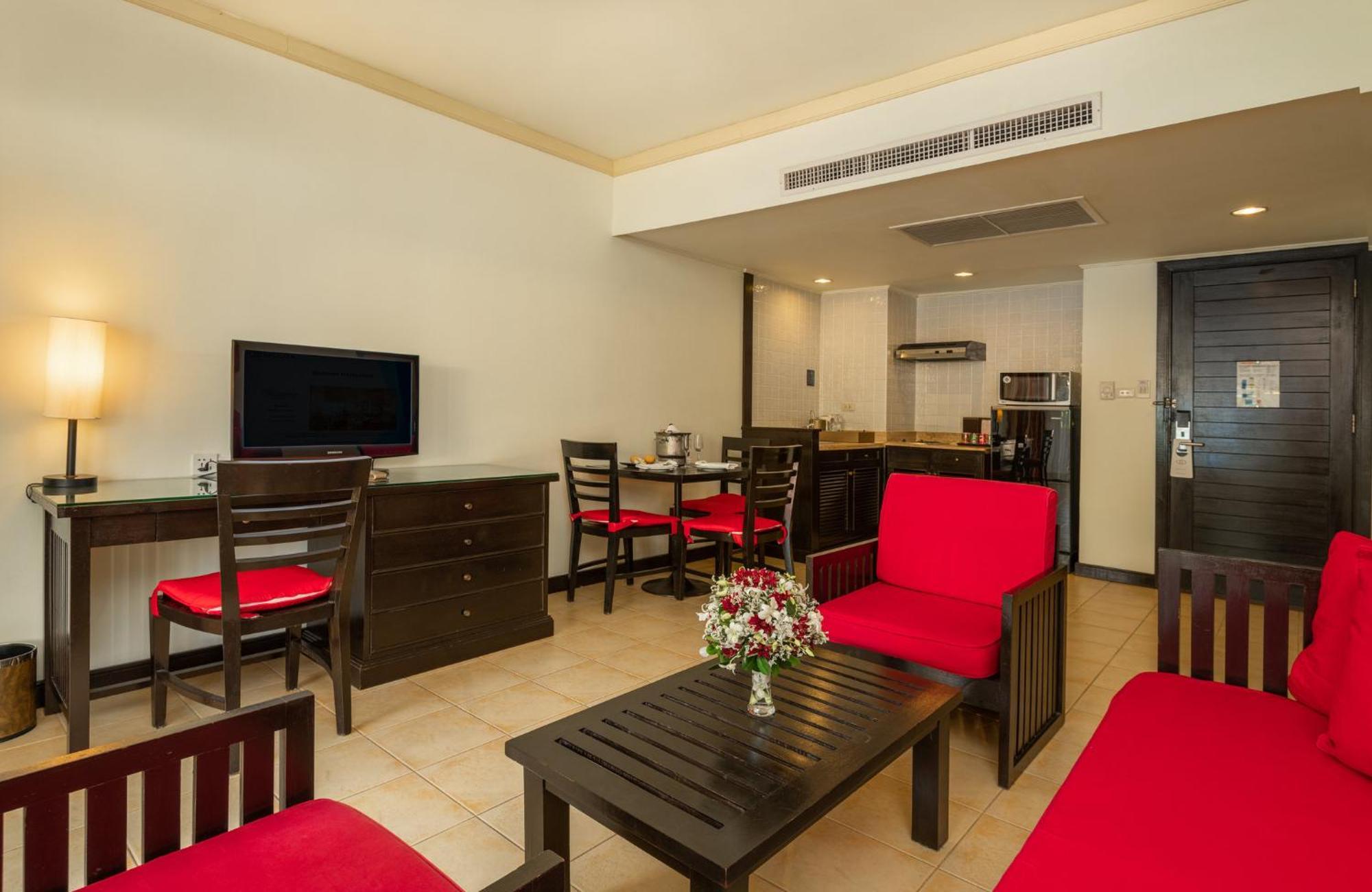 Centara Kata Resort Phuket Kültér fotó